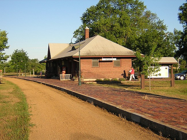 leaving Sparta on the trail to Elroy, WI