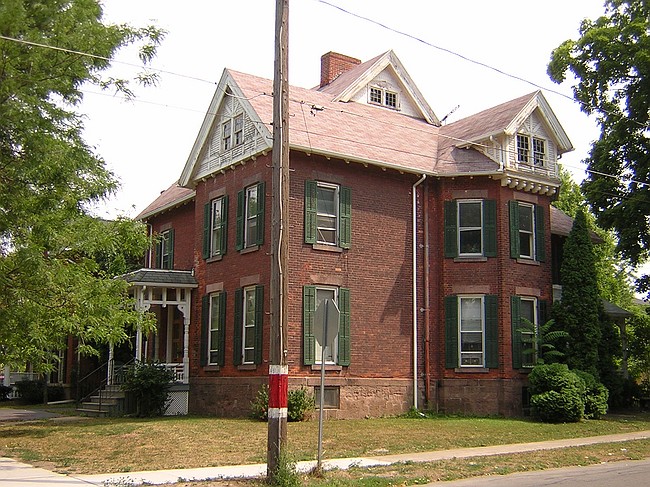 house in Albion, NY